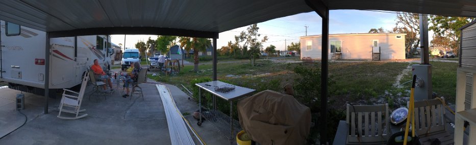 31-Cocktails at sunset.jpg